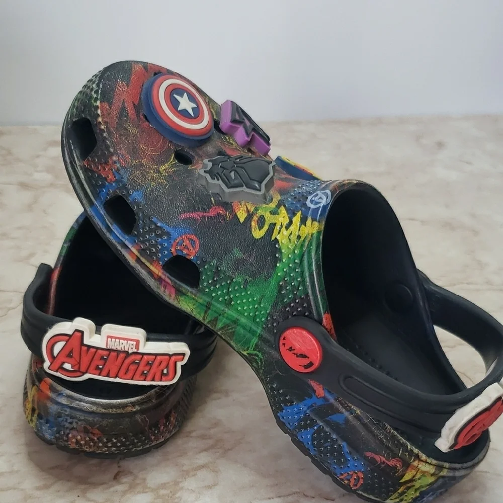 Crocs Marvel Avengers Kids Slippers - Black and Red